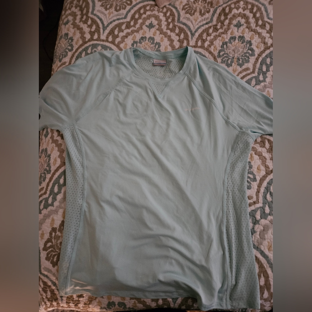 Womens athletic top
